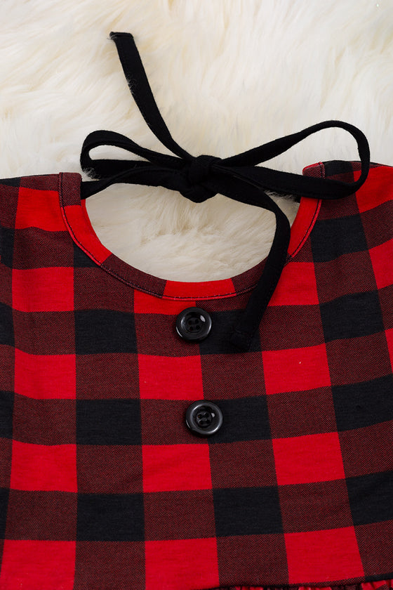 Plaid reindeer application dress with ruffle hem. DRG50133091 006JEAN