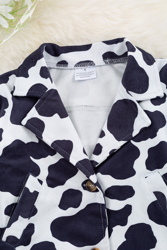 🔶Faux suede cow printed blazer w/ fringe detail. TPG60153013 SOL
