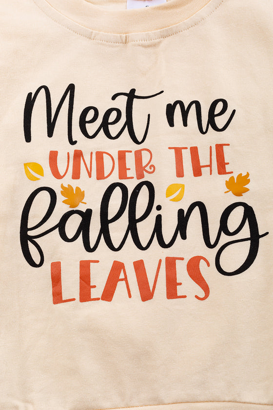 Meet me under the falling leaves. Fall  ruffle sleeve sweatshirt. TPG65113078 AMY