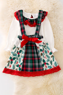  OFG42107 JEAN: Plaid & holly leaves printed suspender with white undershirt.