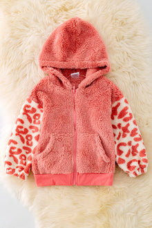  TPG40284 JEA: Animal printed zip up jacket with hoodie.