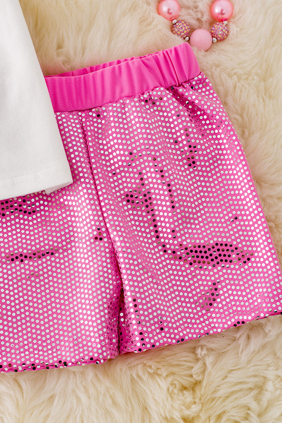 Mini patch tee & shimmery shorts. OFG40875 LOI