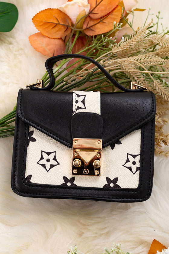 Black & Cream inspired mini purse. BBG65203015 M