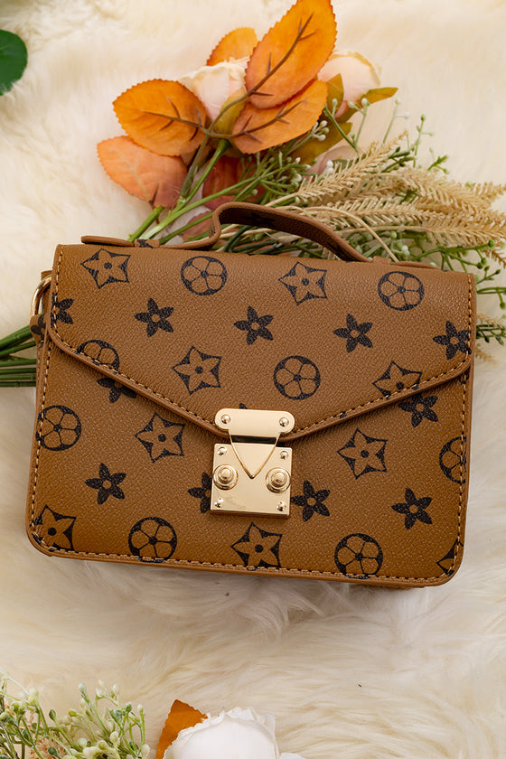 Brown Star printed crossbody purse. BBG65153018 M