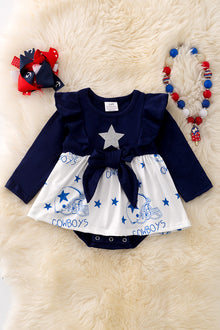  Navy blue D-cowboys printed onesie w/snaps. RPG41376 SOL