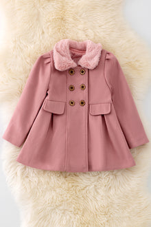  TPG40410 LOI: Pleated blush jacket with fur collar. ❄️