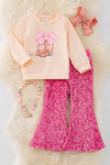 OFG41420 JEAN: Cowgirl sweatshirt and fuchsia sequins pants.