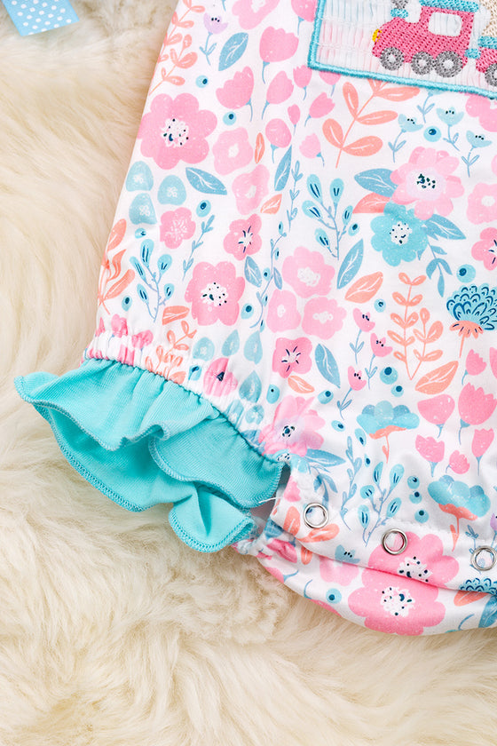 Pastel floral with aqua trim baby onesie. RPG20114009 AMY🐰