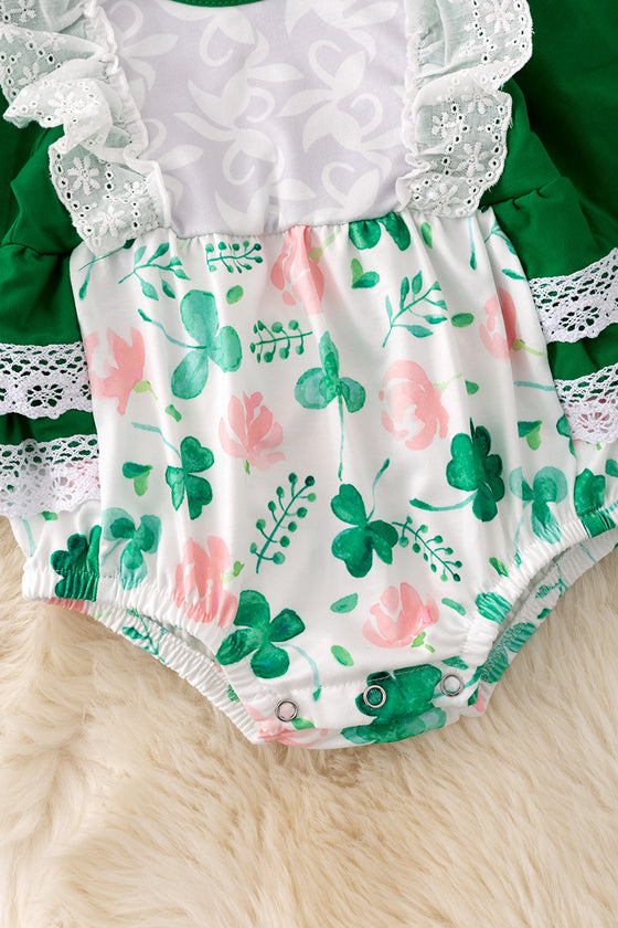 Long sleeve clover baby onesie with snaps. RPG50069 NAY