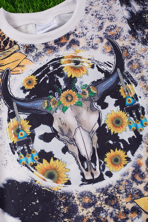 GIRLS COW SKULL / SUNFLOWER PRINTED TEE. TPG513014-WEN