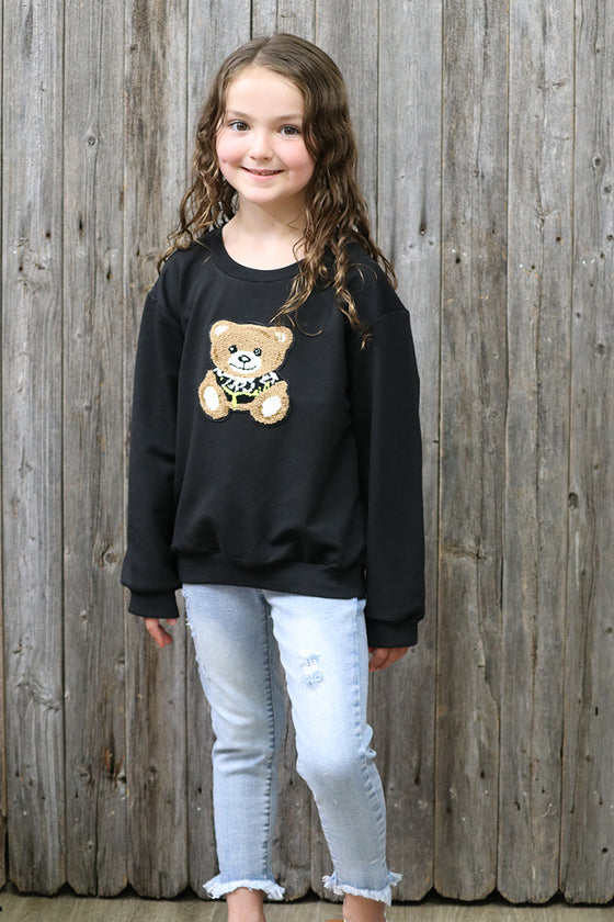 Teddy bear application black sweatshirt. TPG65153080-loi