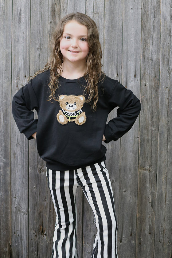 Teddy bear application black sweatshirt. TPG65153080-loi