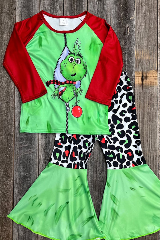 Green Christmas character printed set. FRE-2023S-SOL