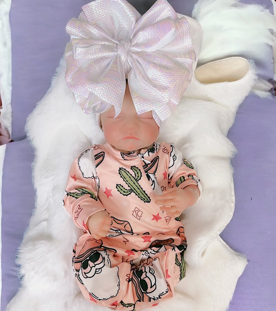 Metallic Snow white baby to toddler headband. 2pcs/$10.00 F-DLH2451K