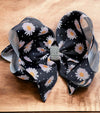 Daisy printed double layer hair bows w/ rhinestones. 4pcs/$10.00 bw-dsg-942