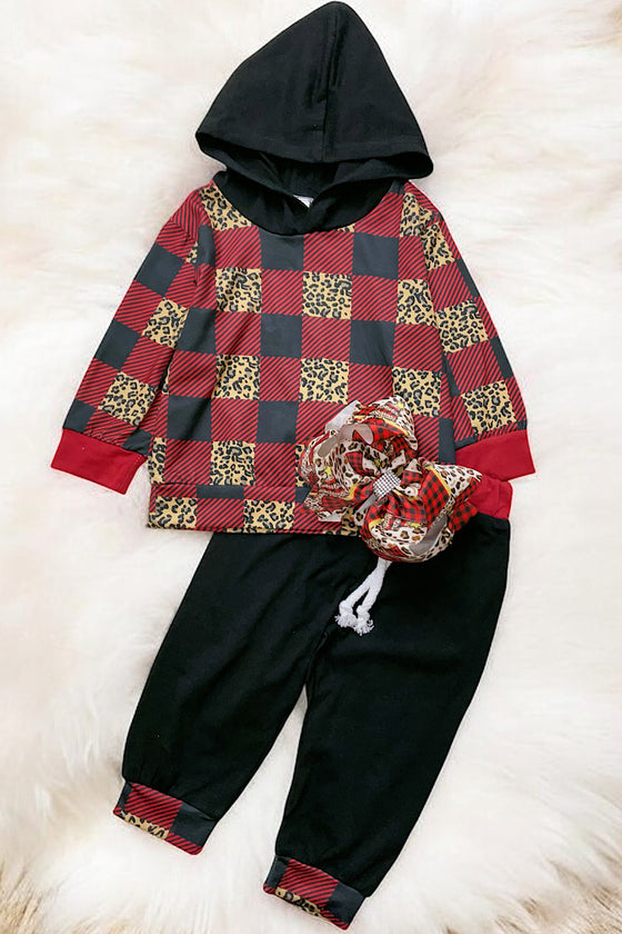 Multi-Printed Checkered hoodie sweatshirt & pants.   LC-PJ-2115690amy