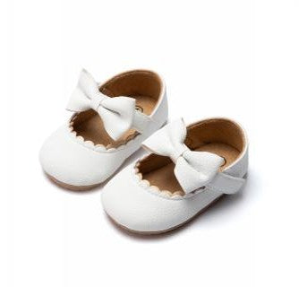 White pleather baby shoes. HM1628