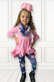  PINK HIGH-LOW TUNIC W/ RUFFLE TRIM & BIRD PRINTED SCARF & MATCHING LEGGINGS. SJT-202275LOII