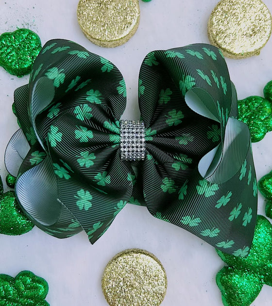 TREVOL PRINTED ON GREEN DOUBLE LAYER HAIR BOWS W/ RHINESTONE.4PCS/$10.00 BW-DSG-102